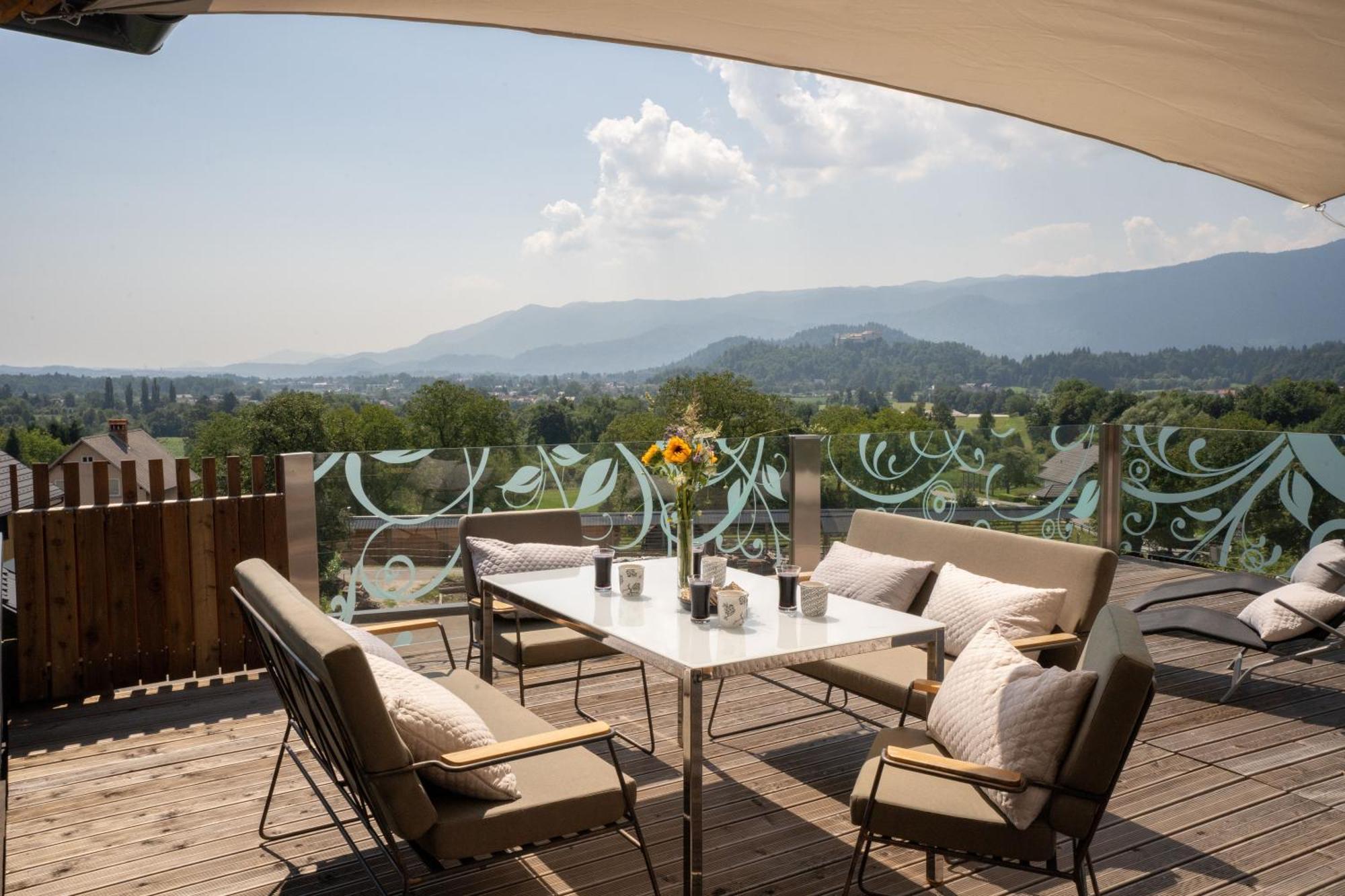 Aparthotel Hom At Vintgar Zgornje Gorje Bagian luar foto