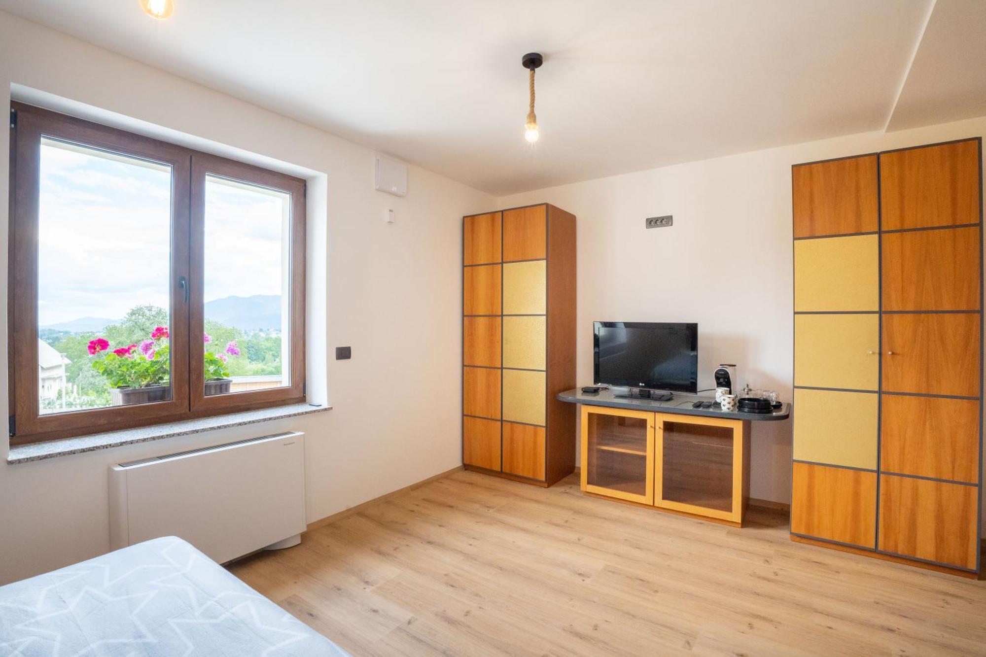 Aparthotel Hom At Vintgar Zgornje Gorje Ruang foto