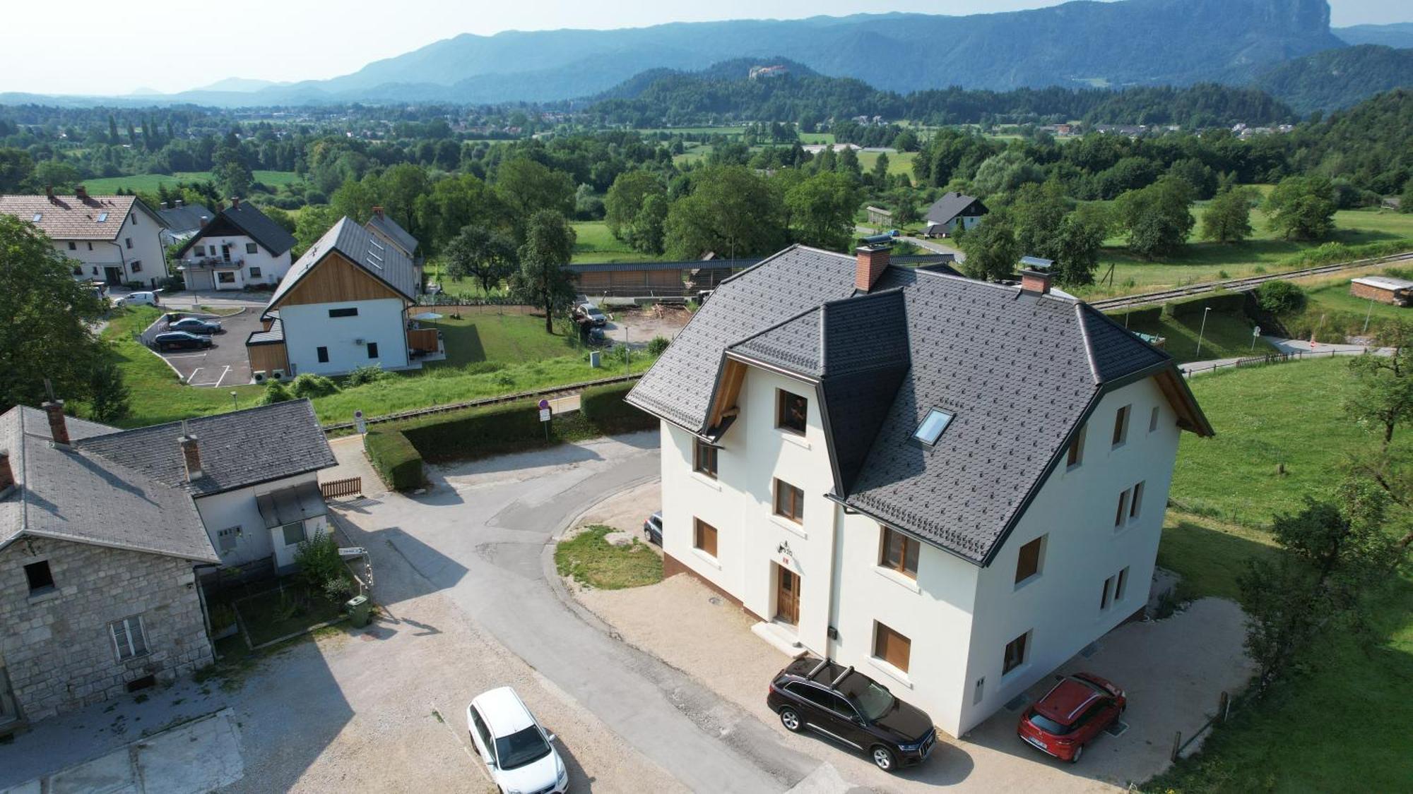 Aparthotel Hom At Vintgar Zgornje Gorje Bagian luar foto